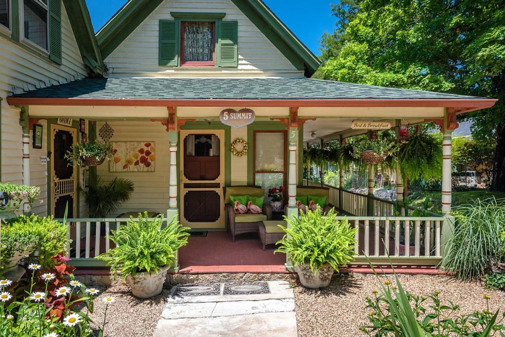 Heart Of The Hills Inn Eureka Springs Exterior photo